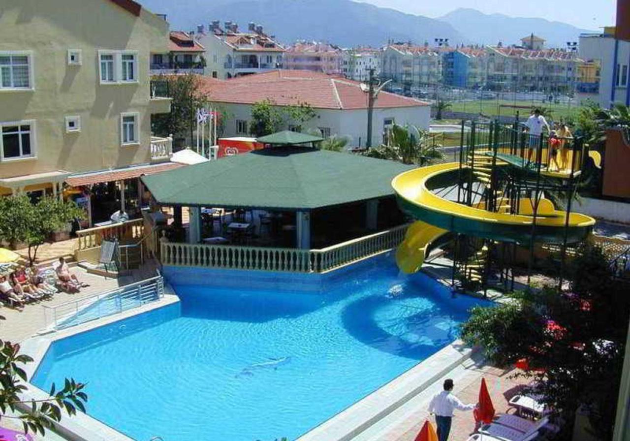 Hotel apartamentowy Maxwell Club 3*