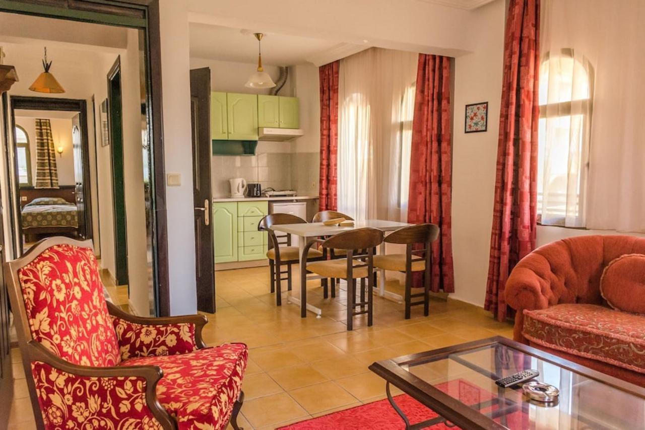 Maxwell Club Hotel apartamentowy