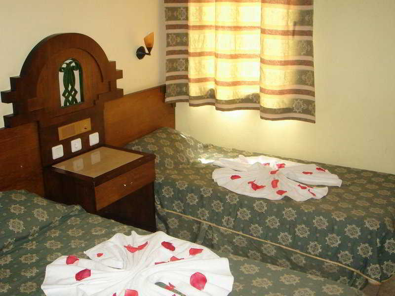 Maxwell Club Hotel apartamentowy 3*