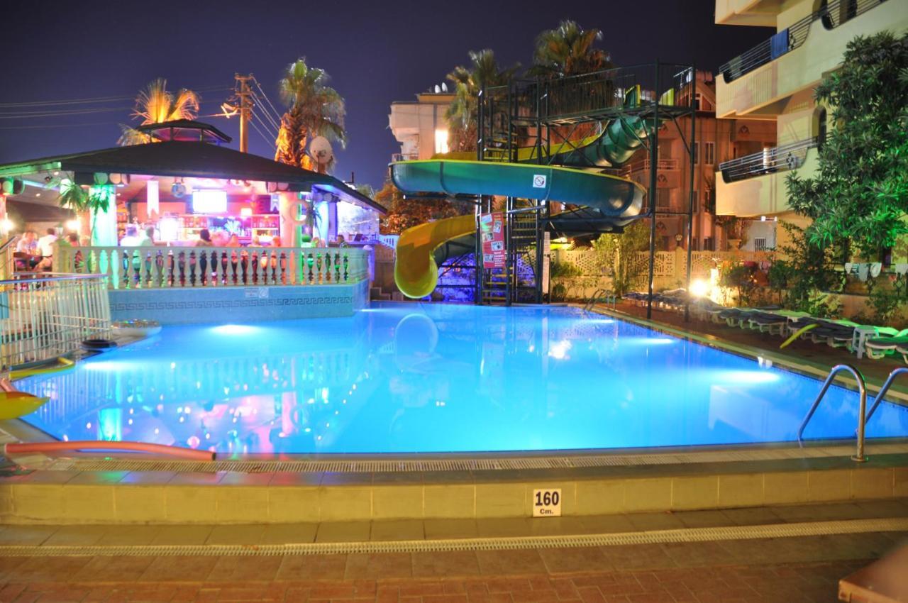 Maxwell Club Hotel apartamentowy