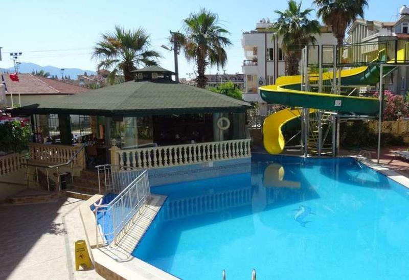 Maxwell Club Hotel apartamentowy